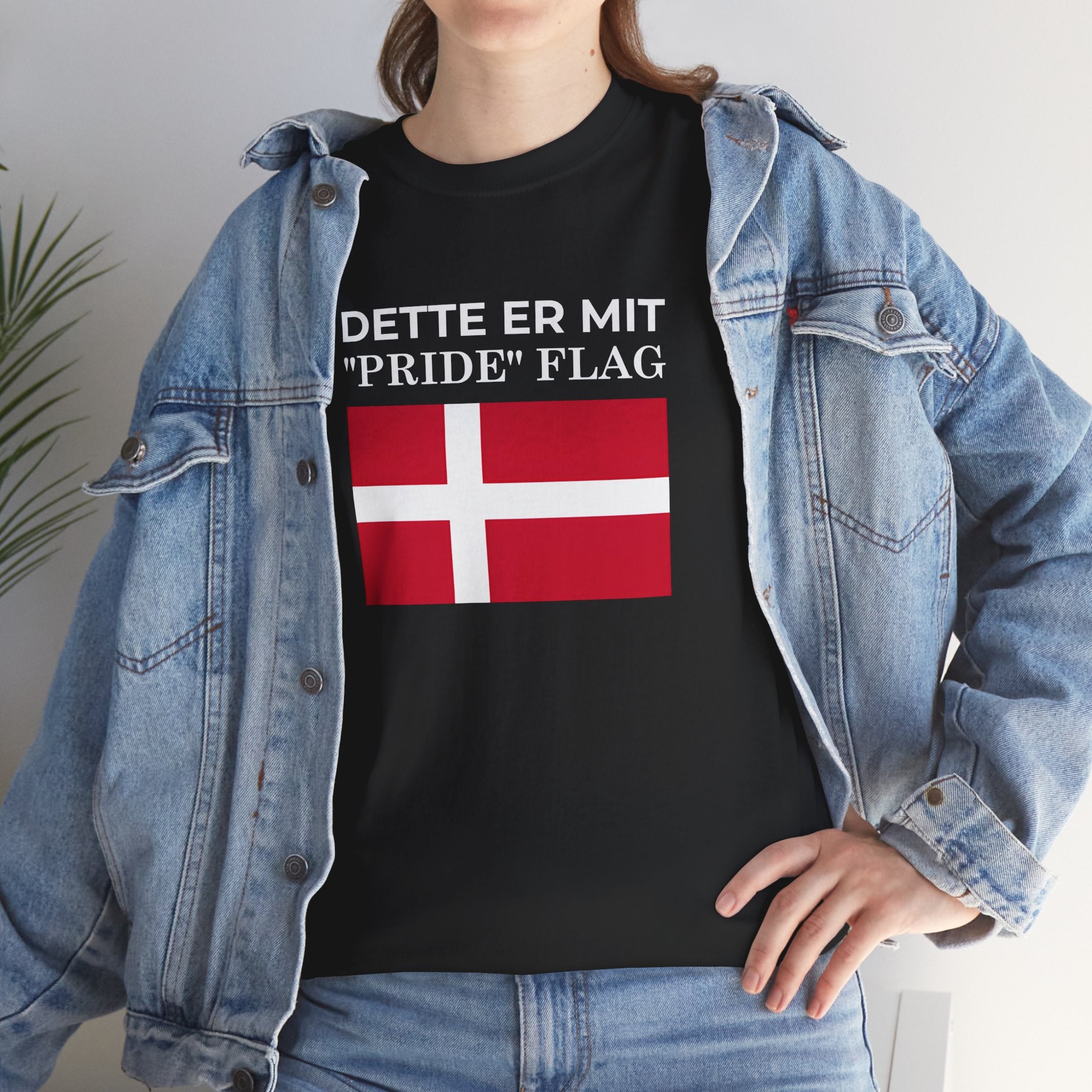 Danish Flag 'Dette er mit 2Pride2 Flag' T-Shirt ( Small Print )