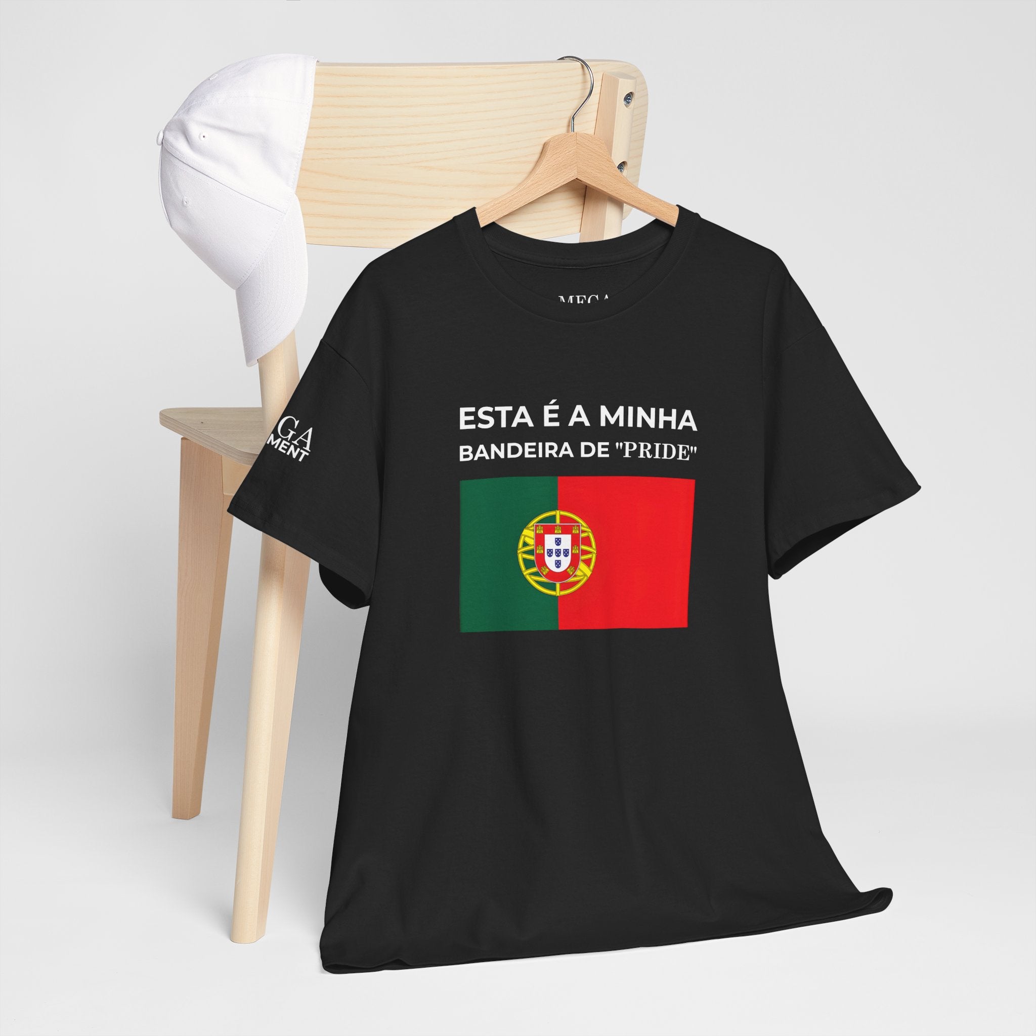 Portugal Pride Flag T‑Shirt — "Esta é a minha bandeira de 'pride'"